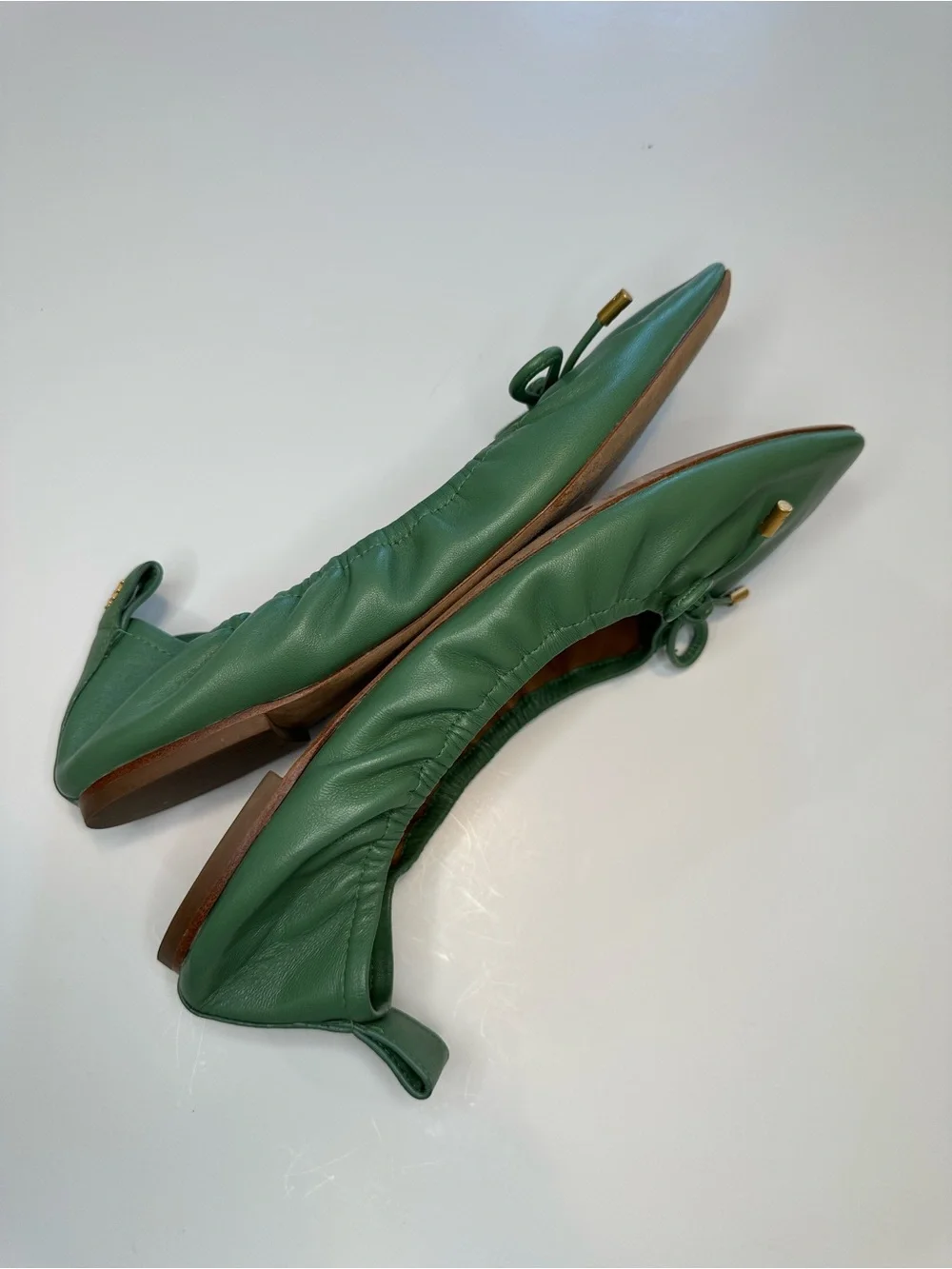 Tory Burch Ballet Flats Dress Shoes Leather Square Toe Bow Green Women’s Size 10